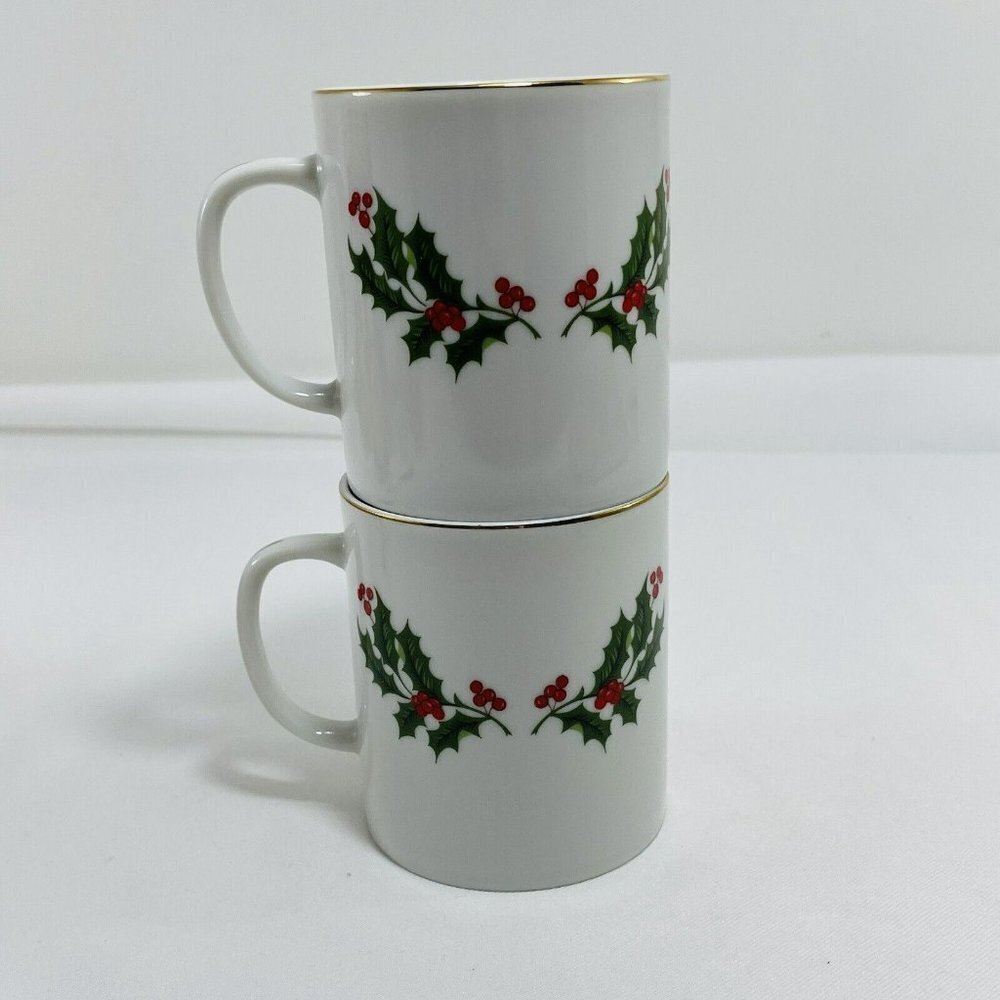 Vtg Christmas Holly Leaf Mug Cup Pair Set 2 Porcelain Japan Gold Rim Replacement
